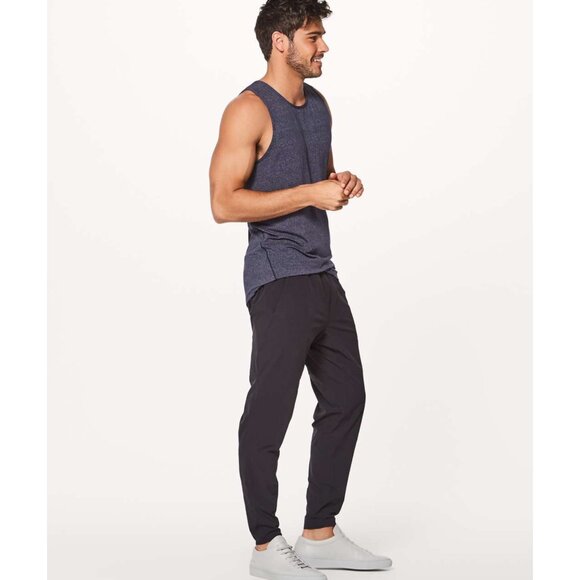 Lululemon Men's In Mind Pant in Black 30" Size M - Picture 2 of 11